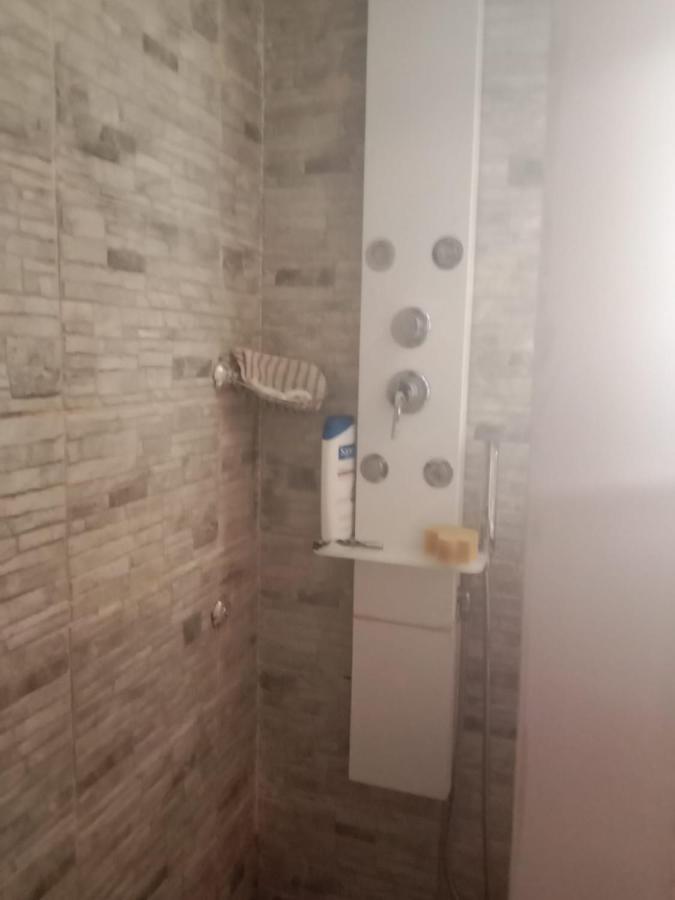 Habitacion Privada Tarragona Con Cocina Salon Y Terraza Piso Compartido 外观 照片